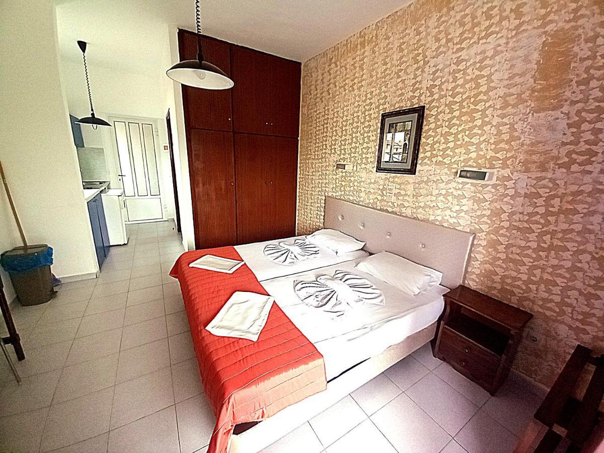 Holidays Studios&Apartments Laganas Exterior foto